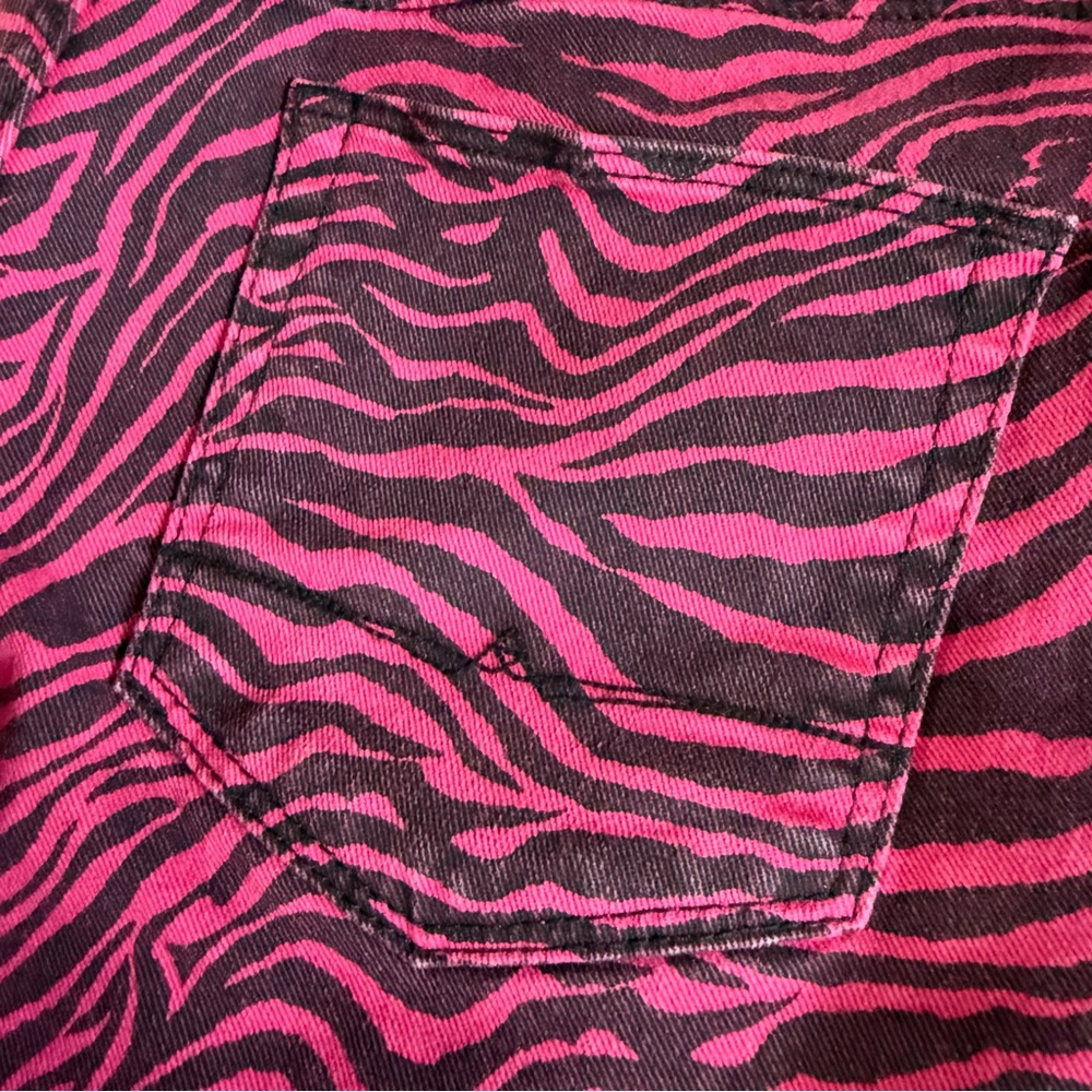 ASOS Pink Zebra print pattern Jean shorts denim slim stretch mens 30 small - Picture 12 of 13